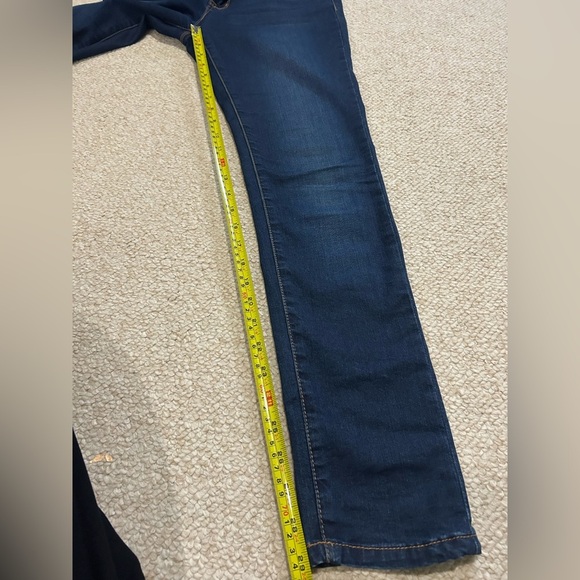 IRIS Skinny Jeans Juniors Size 7. Style IP8182. Medium/Dark wash - Picture 10 of 10